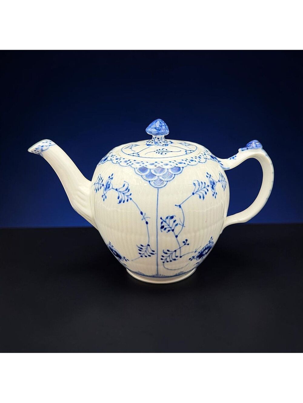 Vintage Royal Copenhagen Blue Fluted Plain Teapot #610 Denmark Porcelain Tea Pot